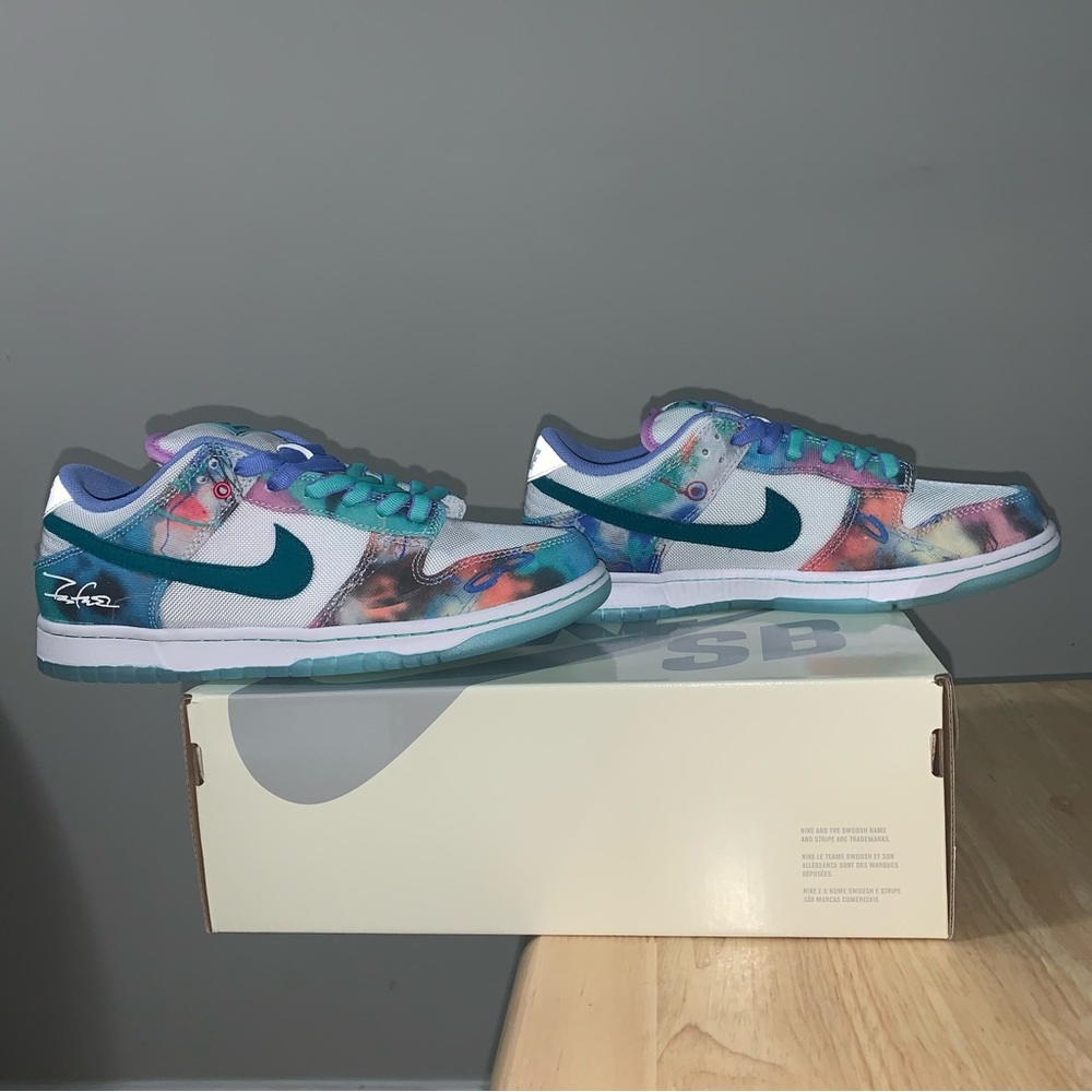 Nike SB Dunk Low Futura Laboratories Bleached Aqua
